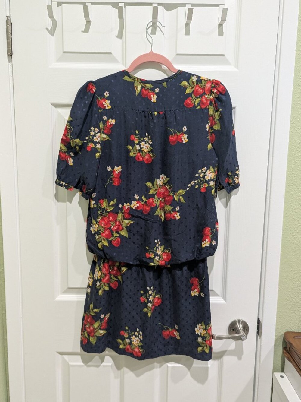 Juicy Couture Strawberry Print Silk Dress size 6 - Picture 2 of 5